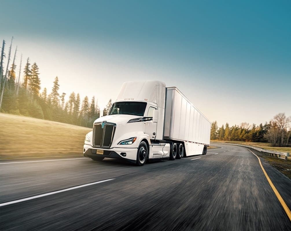 PACCAR (Kenworth/Peterbilt)